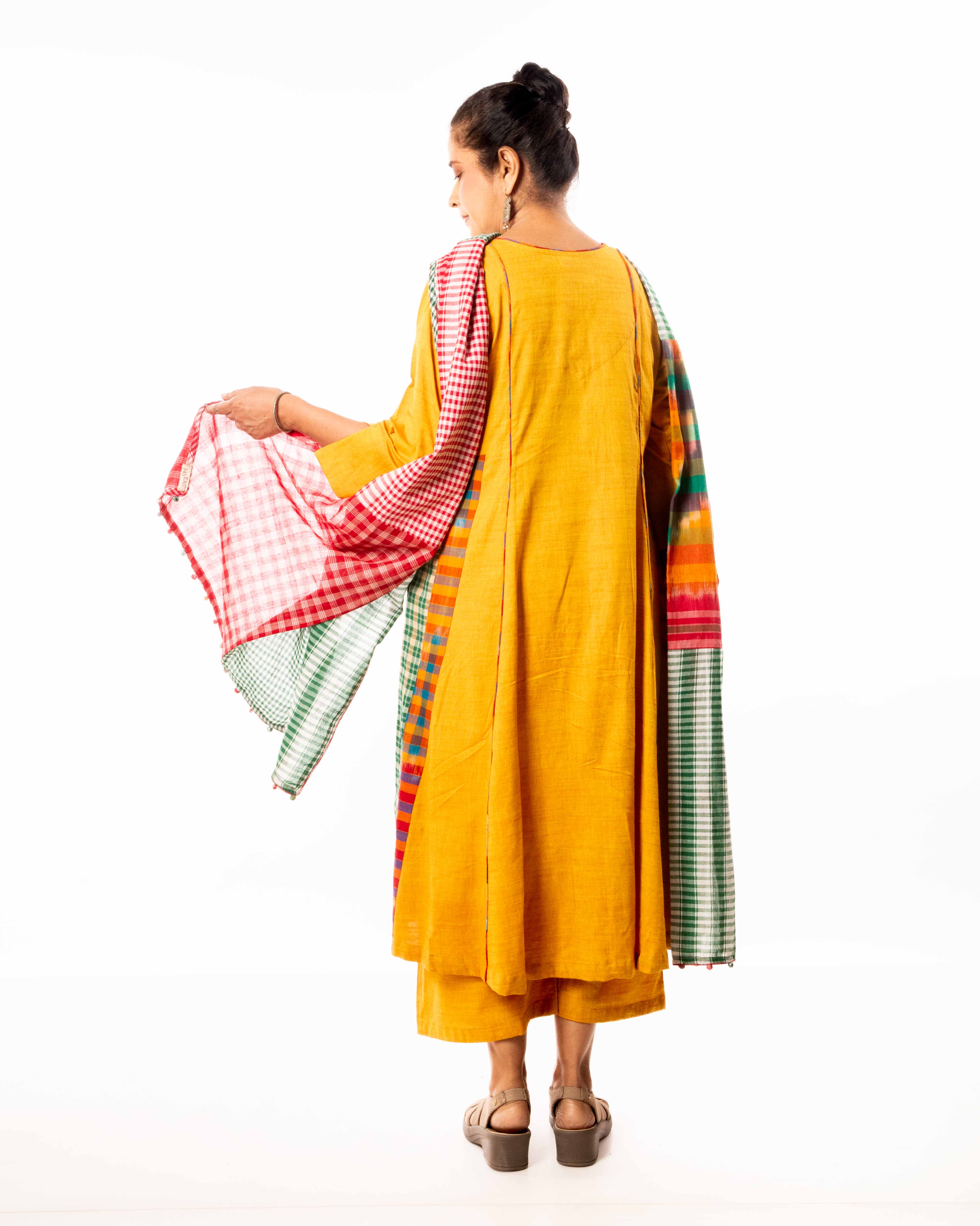 Yellow Cinder Isle Set