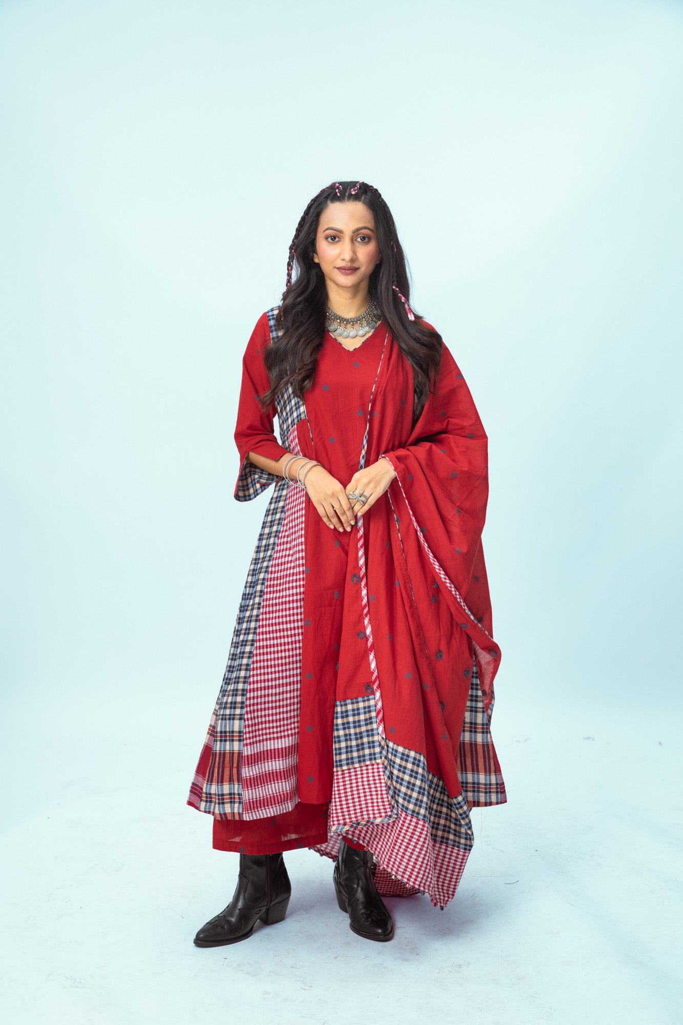 True Red Isle - Dupatta Set