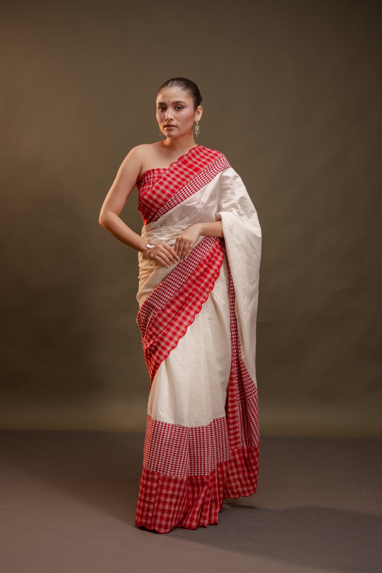 The Heirloom Saree - Reds & White