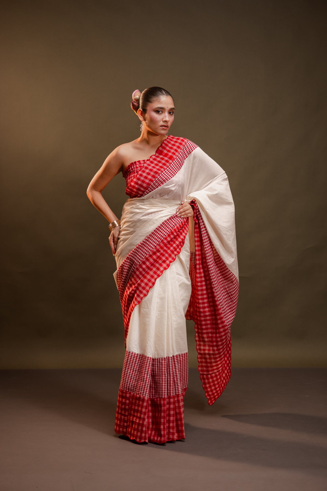 The Heirloom Saree - Reds & White
