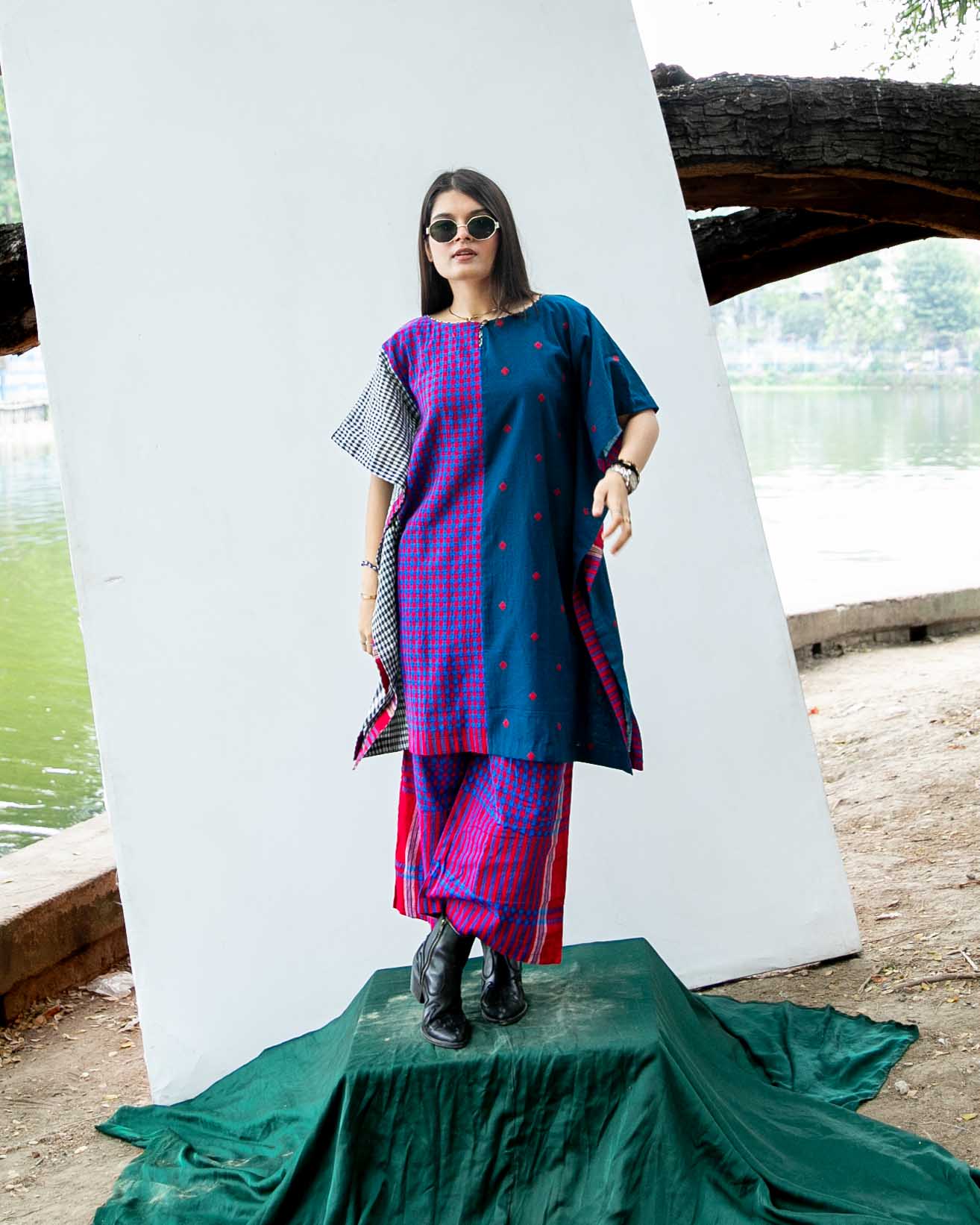 Unwind Waves Kaftan Set