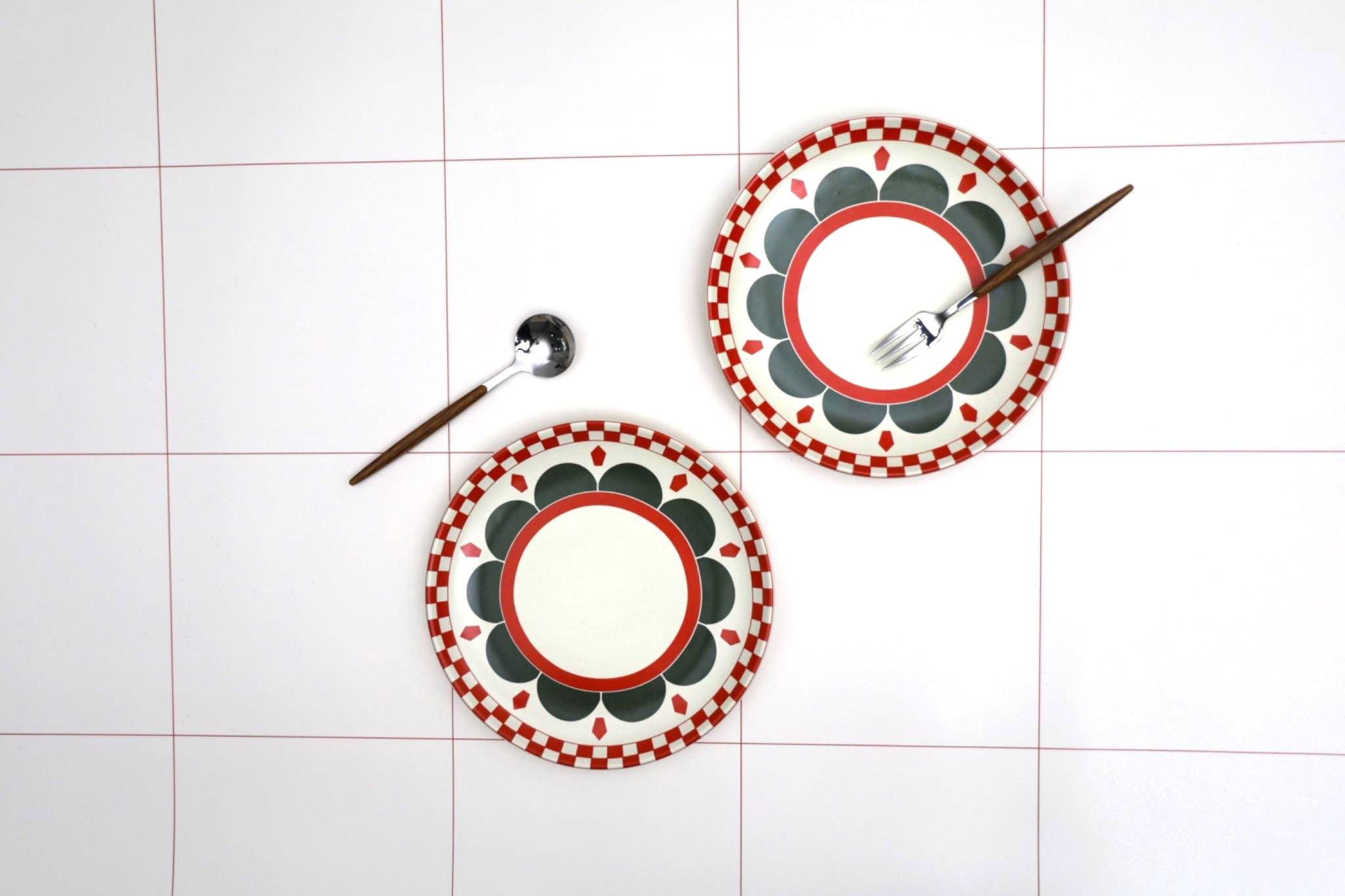 Timeless Charm | Snack Plates | Set of 2